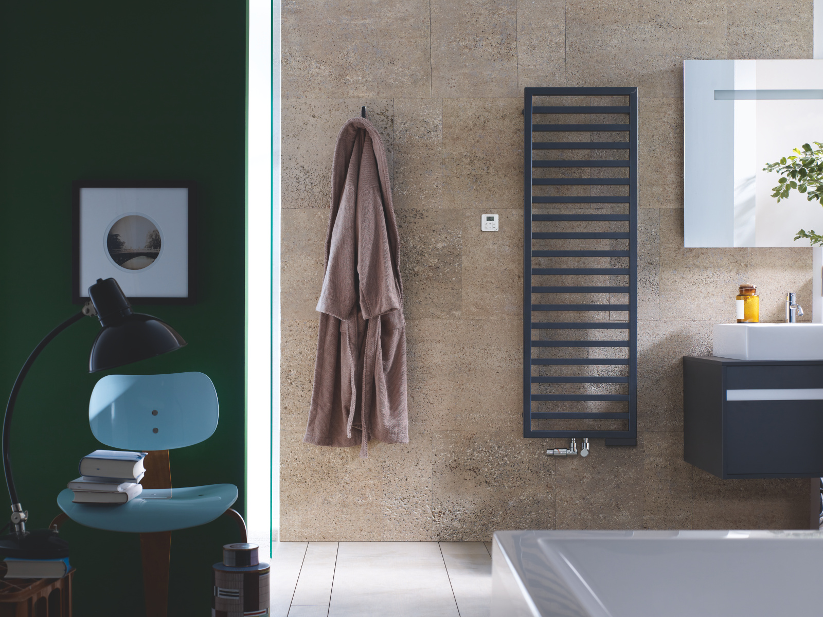 Rendering Zehnder Quaro Decorative radiator Front view