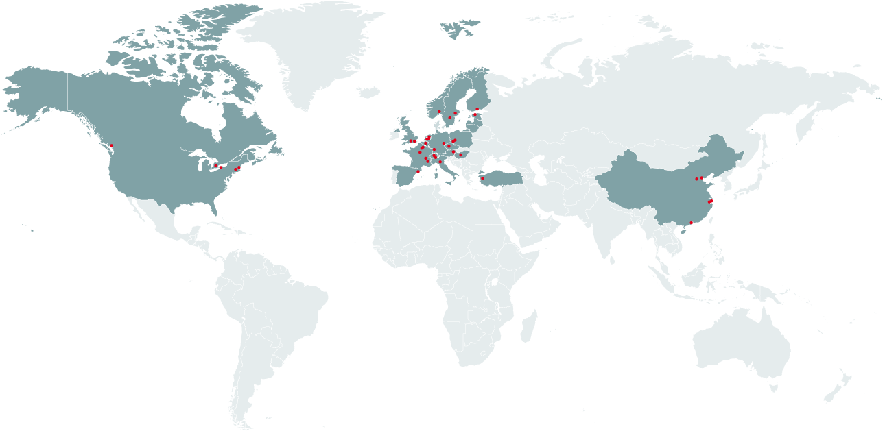 Infografika globalnej mapy Zehnder Group przedstawia wszystkie lokalne firmy handlowe i przedstawicielstwa w ponad siedemdziesięciu krajach